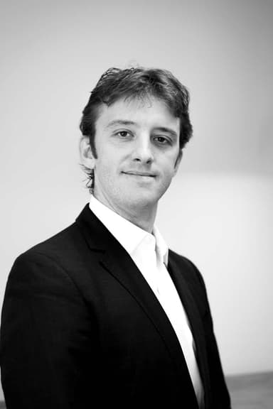 Dr. Alex Mellor