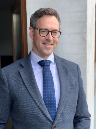 Dr Brian MacSharry