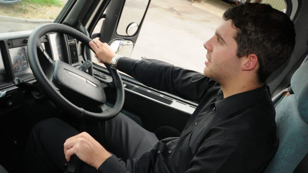 Concerns over HGV driver shortages raised by construction trade body