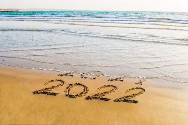 Episode 21: New Year Special: What Top Experts Predict In 2022