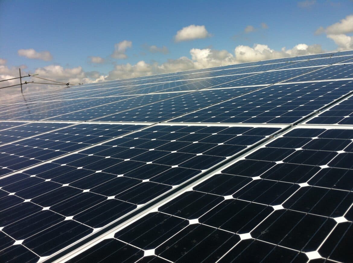 Episode 42: Can Net Zero and The Cost of Living Crisis Co-Exist-John Smith MCIAT