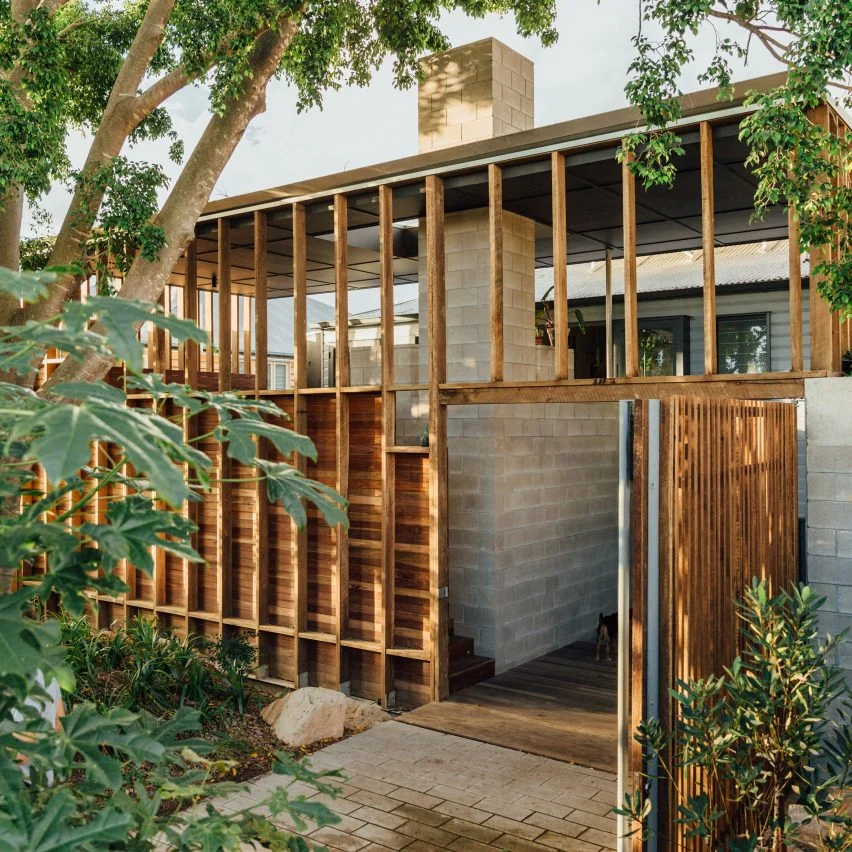 Nielsen Jenkins creates backyard extension for K&T’s Place in Brisbane
