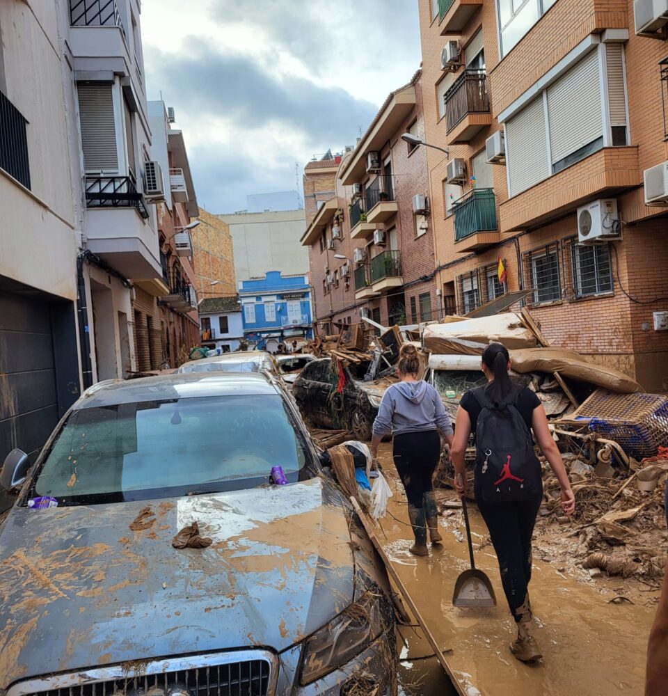 Valencia floods 2024 clean up by Patricia Sousa Sardinha